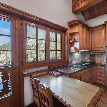 Savoyard De Charme, 12 Pers, Sauna, Acces Piste, Moriond - Fr-1-563-17 Chalet Courchevel