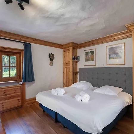Savoyard De Caractere Avec Sauna Et Cheminee A 1650 - Fr-1-563-17 *