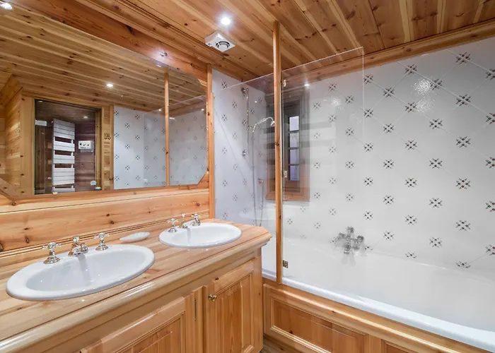 Savoyard De Charme, 12 Pers, Sauna, Acces Piste, Moriond - Fr-1-563-17 Courchevel